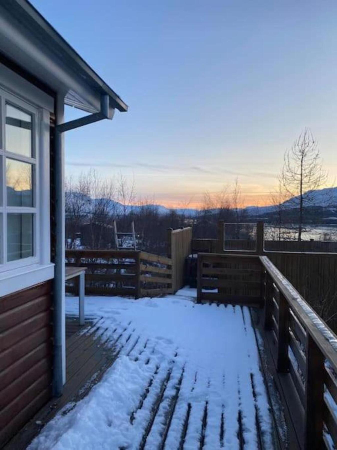Cozy 2 Bedroom Cottage With Hot Tub Akureyri Eksteriør billede