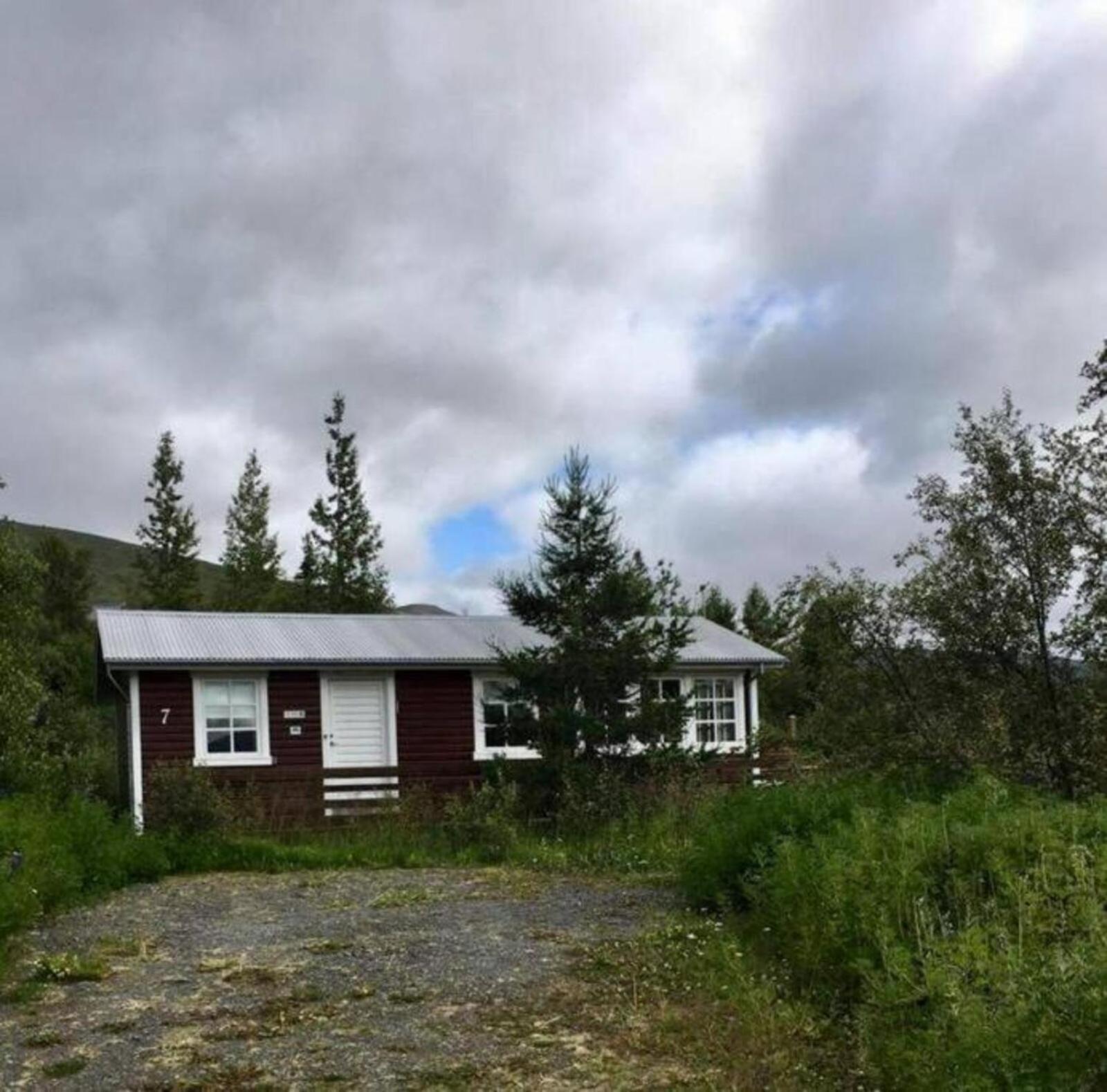 Cozy 2 Bedroom Cottage With Hot Tub Akureyri Eksteriør billede